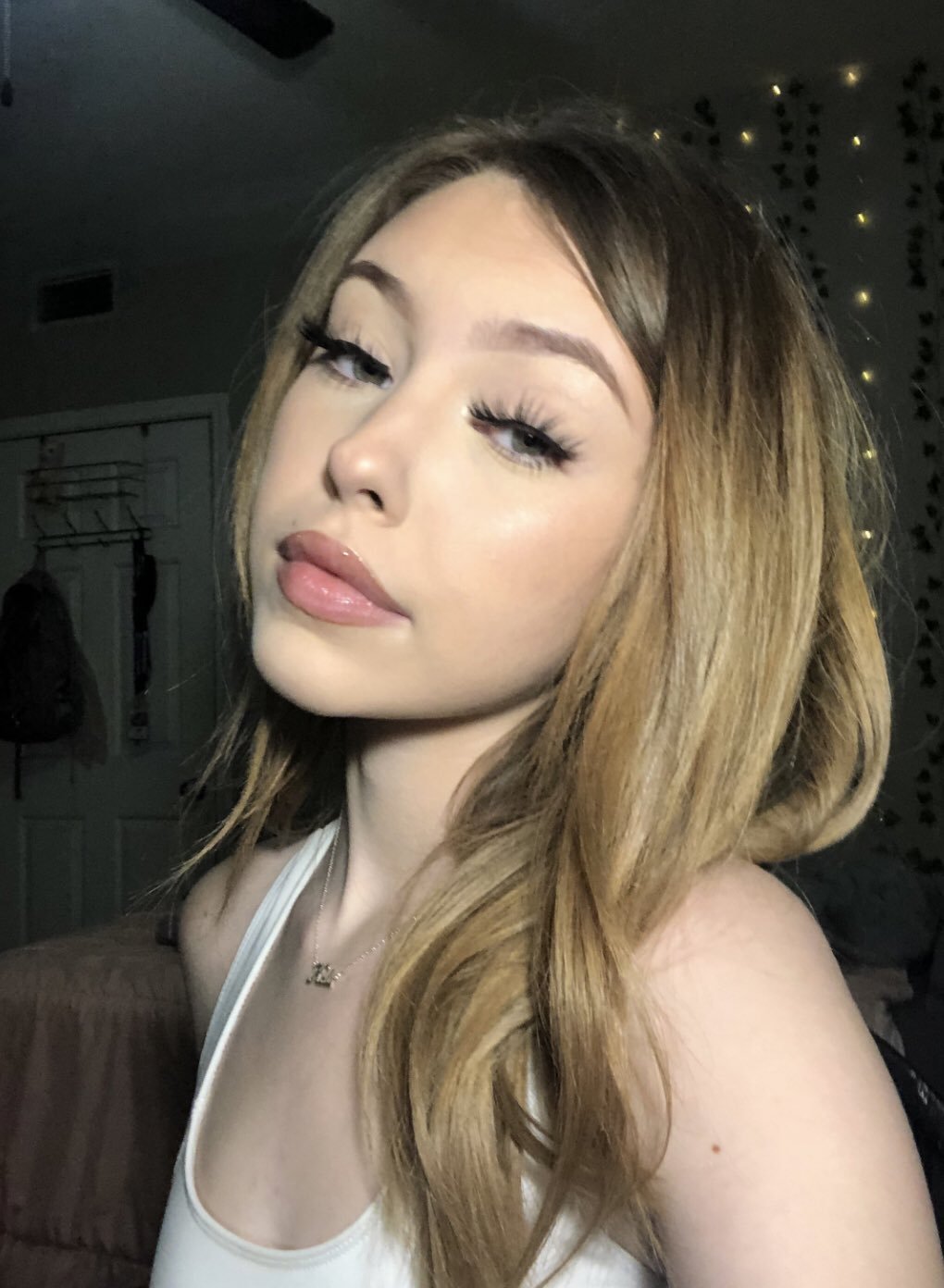 HaileyChic from Ontario,Canada