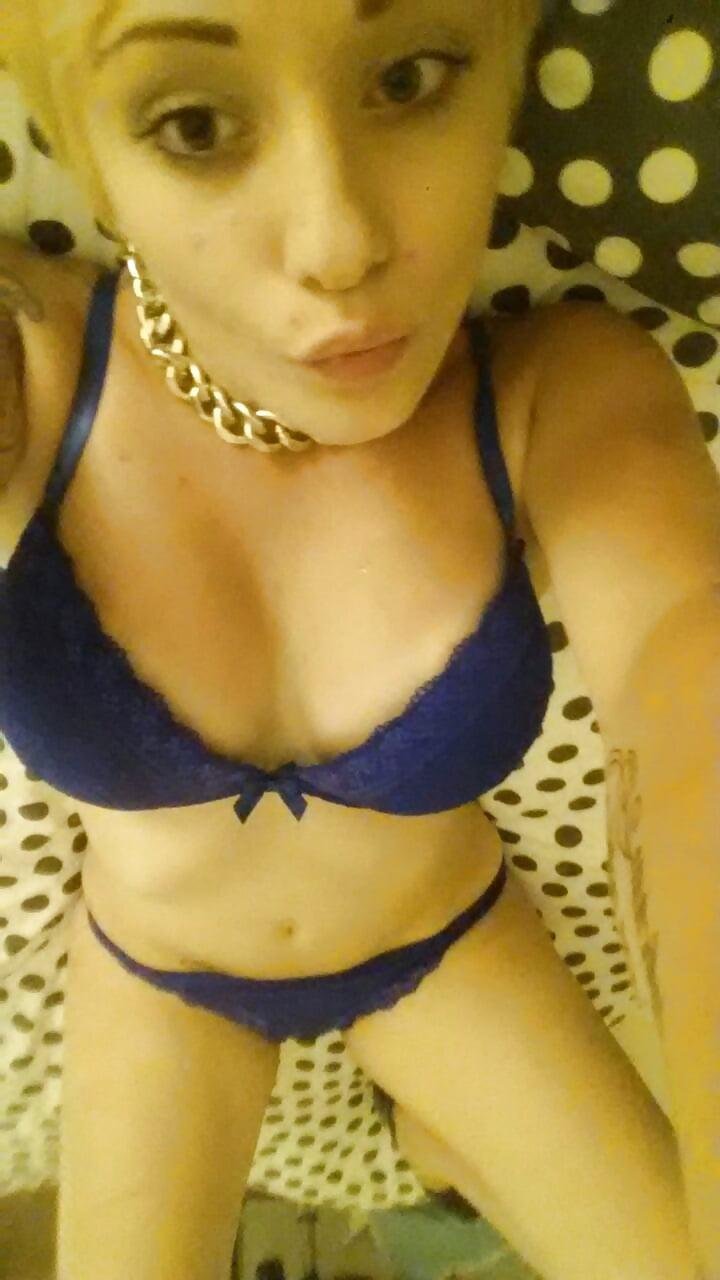 Sassy22 from Ontario,Canada