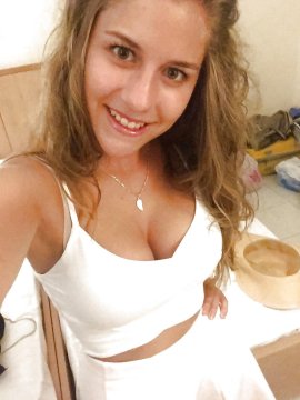 tayla99 from Saskatchewan,Canada